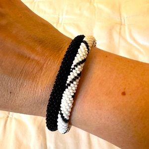 Set of used glass bead stretch bracelets